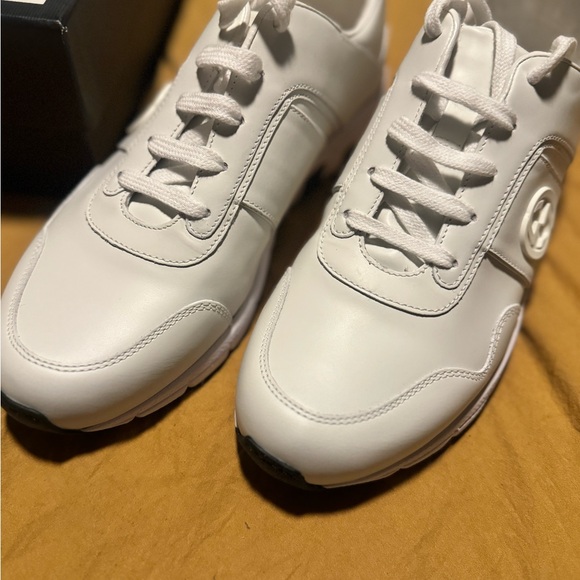 White Gucci Authentic Interlocking Womens Sneakers - Picture 3 of 5